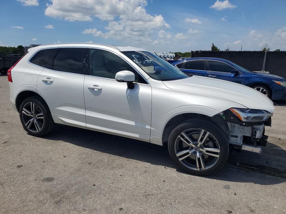 2018 VOLVO XC60 T6 MOMENTUM 4