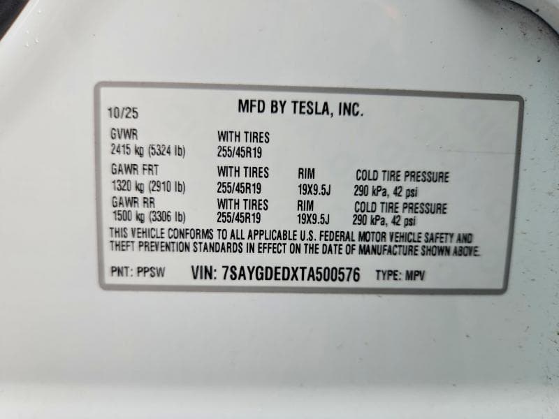 2026 TESLA MODEL Y 12