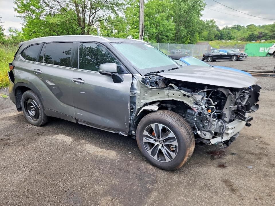 2026 TOYOTA HIGHLANDER XLE XLE 4