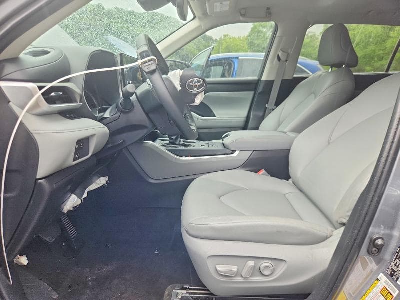 2026 TOYOTA HIGHLANDER XLE XLE 7