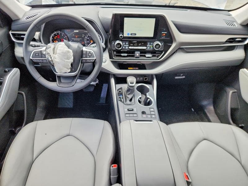 2026 TOYOTA HIGHLANDER XLE XLE 8