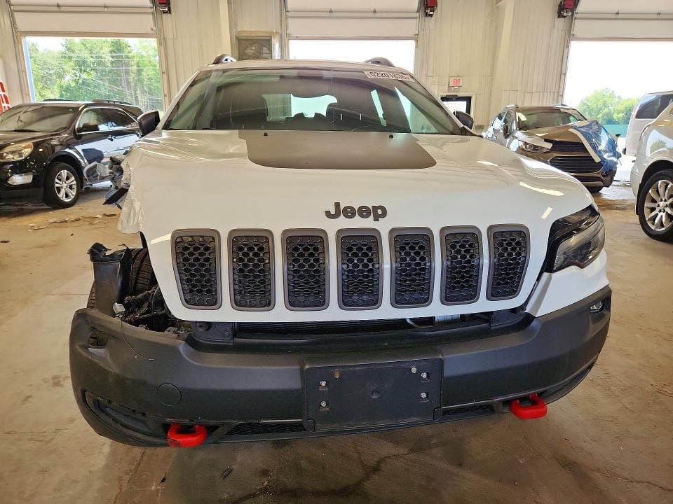 2019 JEEP CHEROKEE TRAILHAWK 5