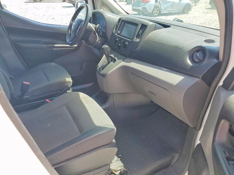 2020 NISSAN NV200 SV 8
