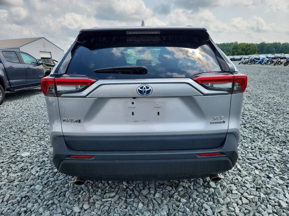 2021 TOYOTA RAV4 HYBRID XLE 6