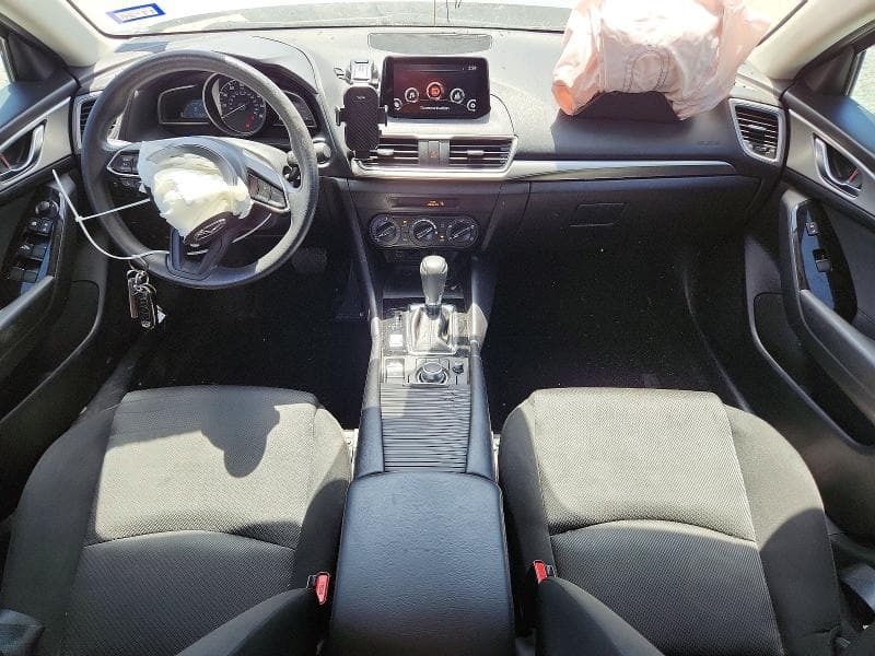 2018 MAZDA 3 SPORT 8