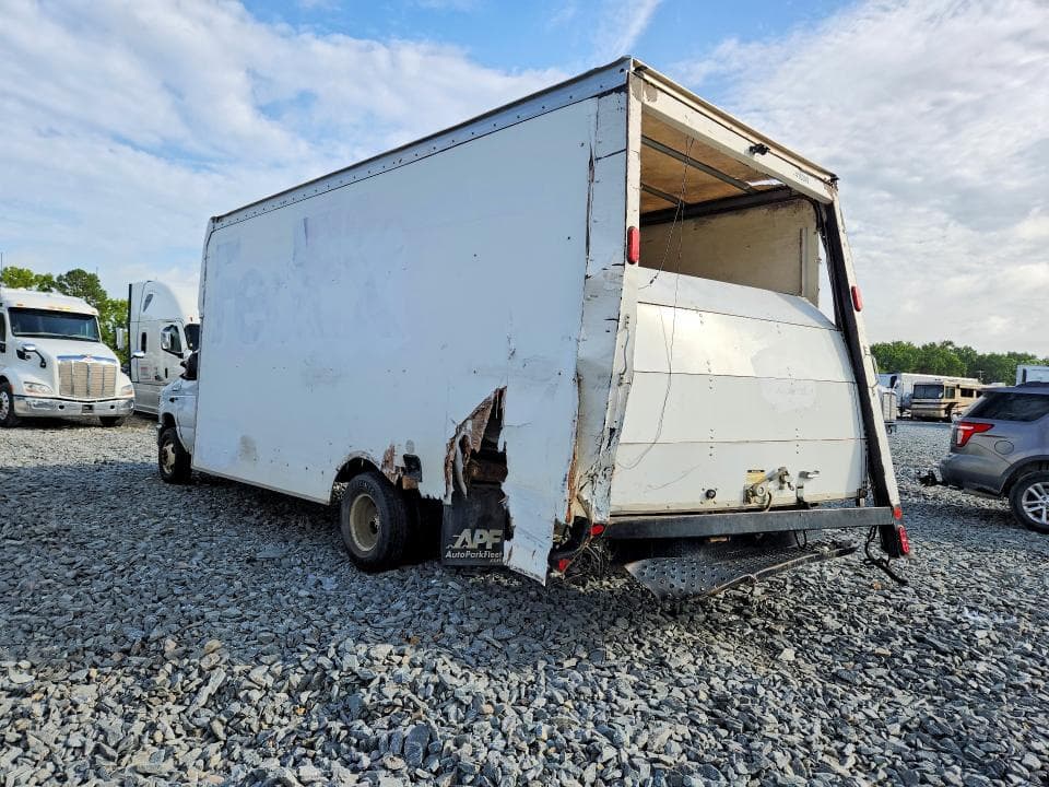 2019 FORD E450 DELIVERY TRUCK 2