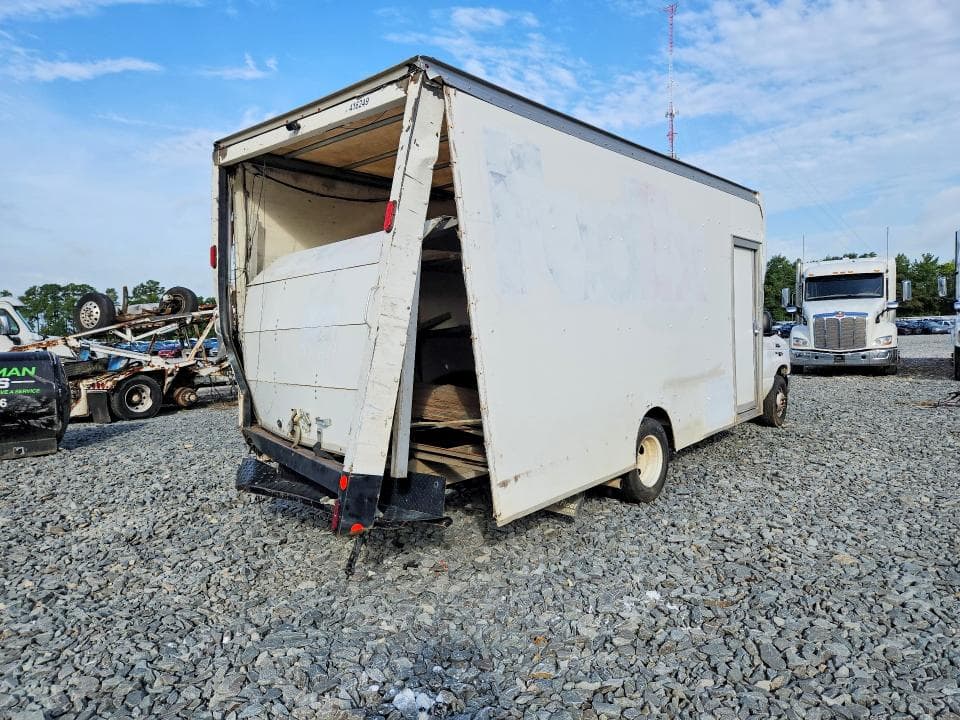 2019 FORD E450 DELIVERY TRUCK 3