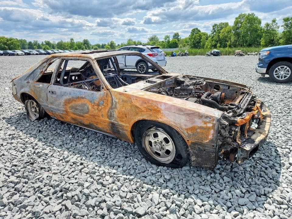 1985 FORD MUSTANG LX 4