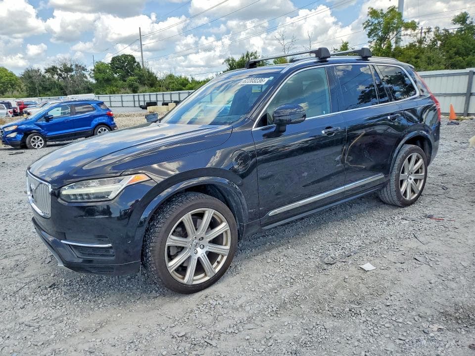 2017 VOLVO XC90 T8 - 1