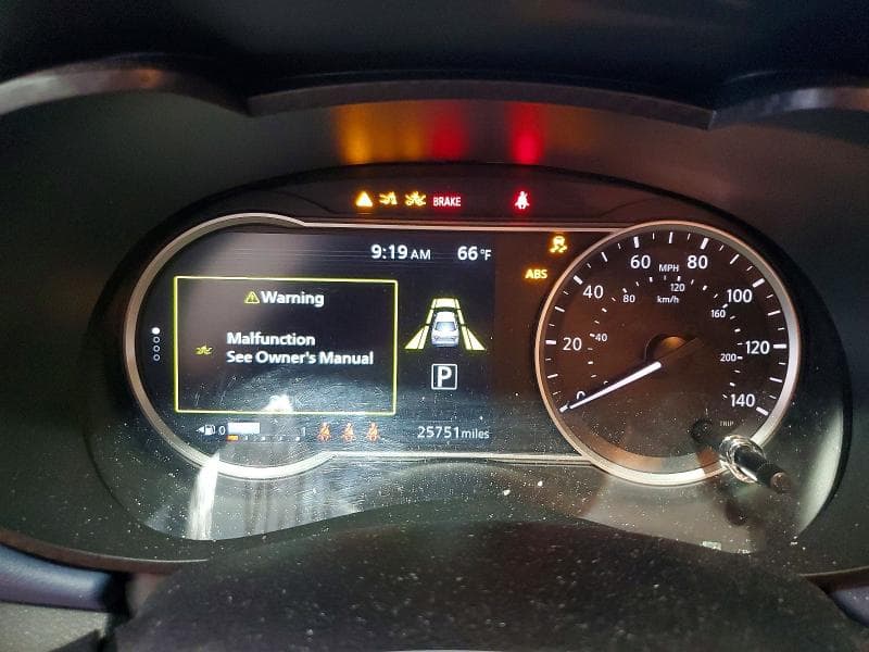 2025 NISSAN VERSA SV 9