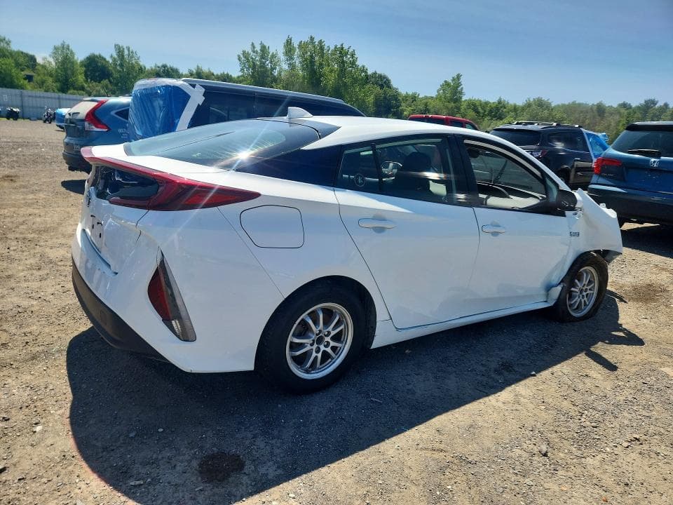 2021 TOYOTA PRIUS PRIME LE 3