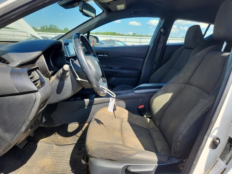 2018 TOYOTA C-HR XLE 7