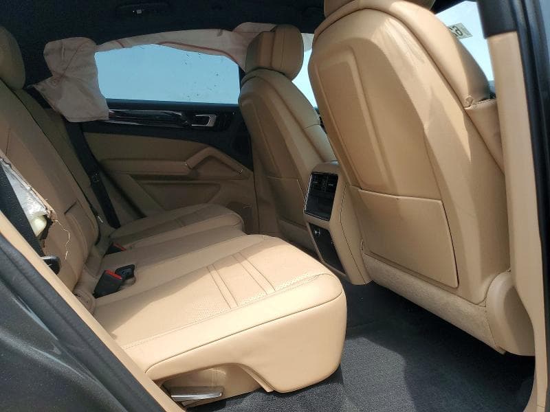 2021 PORSCHE CAYENNE COUPE 11