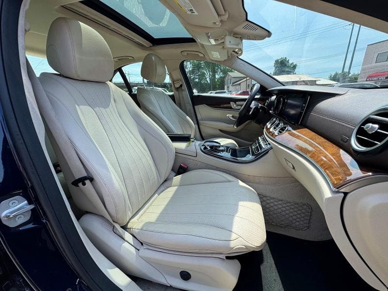 2017 MERCEDES-BENZ E 300 4MATIC 5