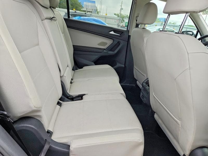 2018 VOLKSWAGEN TIGUAN SE 11