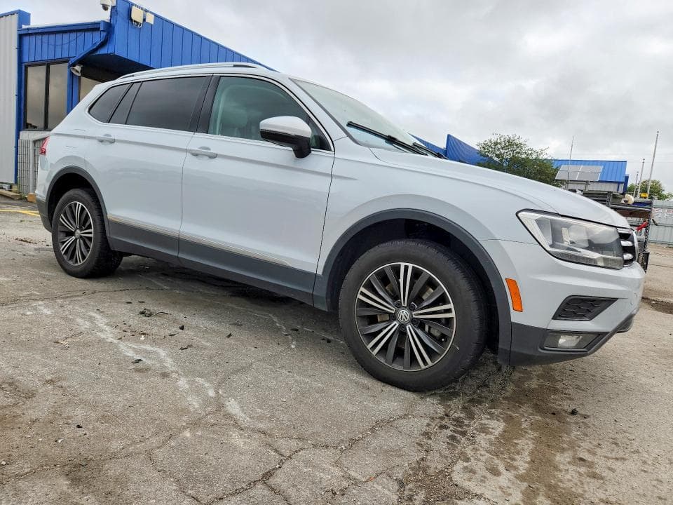 2018 VOLKSWAGEN TIGUAN SE 4