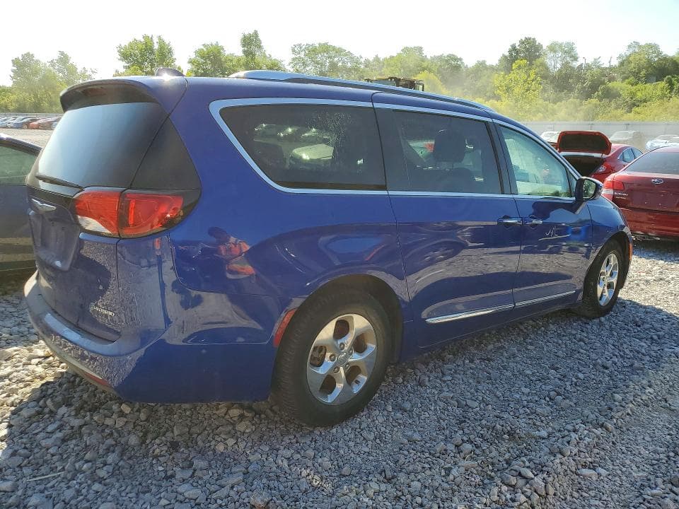 2018 CHRYSLER PACIFICA HYBRID LIMITED 3