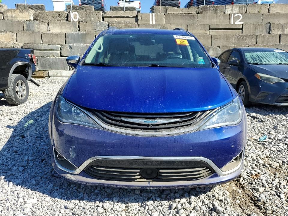 2018 CHRYSLER PACIFICA HYBRID LIMITED 5