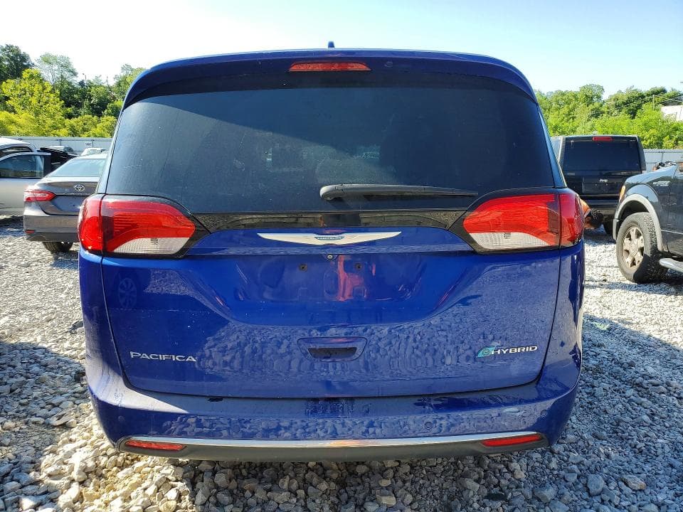2018 CHRYSLER PACIFICA HYBRID LIMITED 6