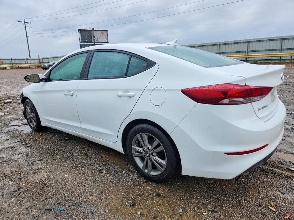 2017 HYUNDAI ELANTRA SE 2