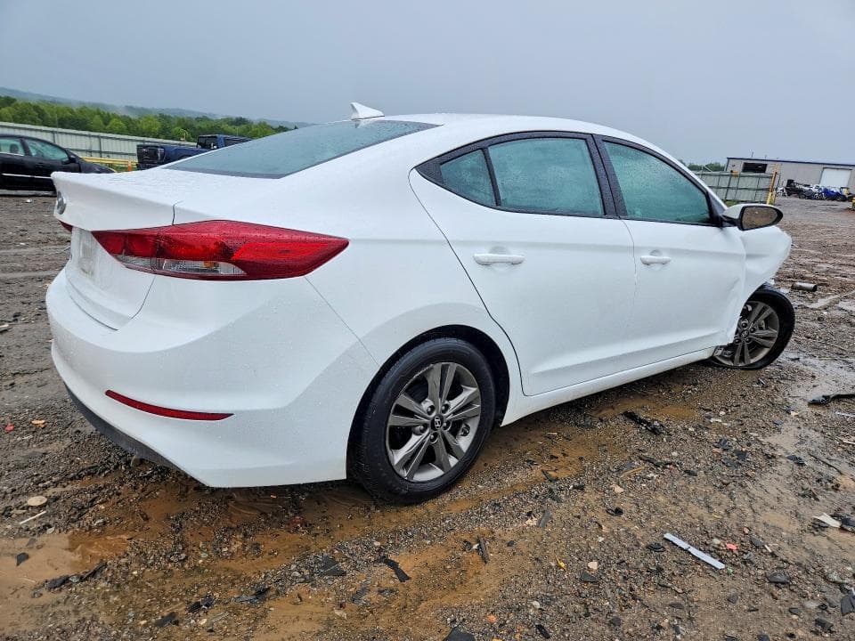 2017 HYUNDAI ELANTRA SE 3