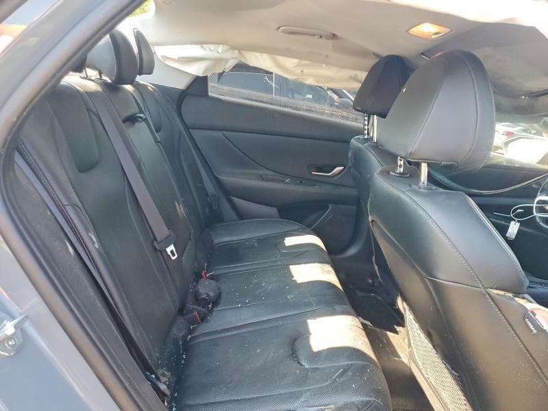 2022 HYUNDAI ELANTRA SEL 10