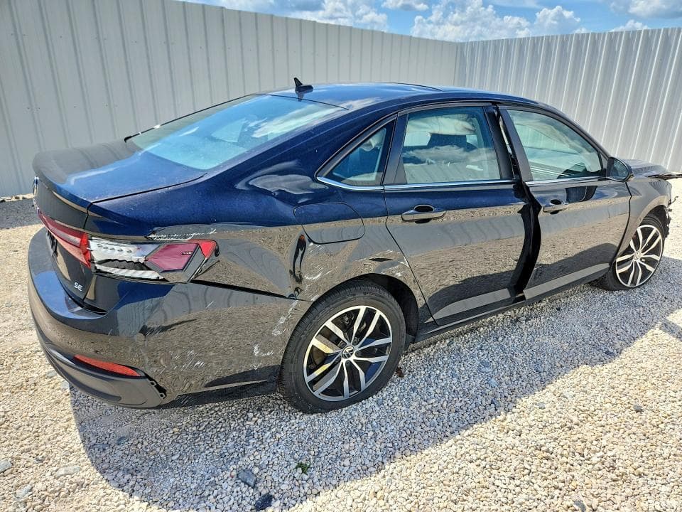 2025 VOLKSWAGEN JETTA SE 3