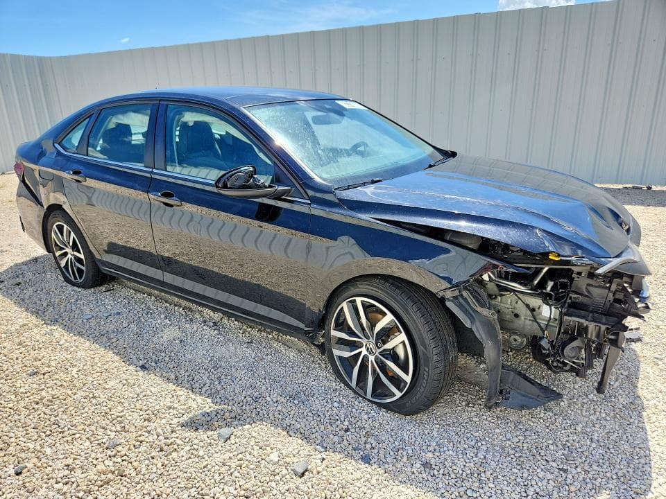 2025 VOLKSWAGEN JETTA SE 4