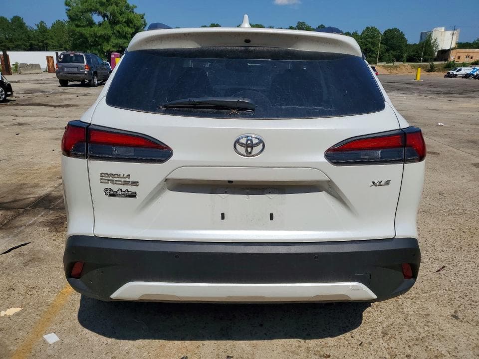 2024 TOYOTA COROLLA CROSS XLE 6