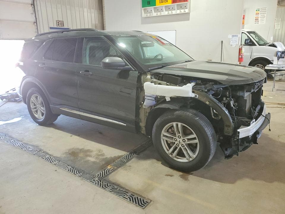 2023 FORD EXPLORER XLT 4