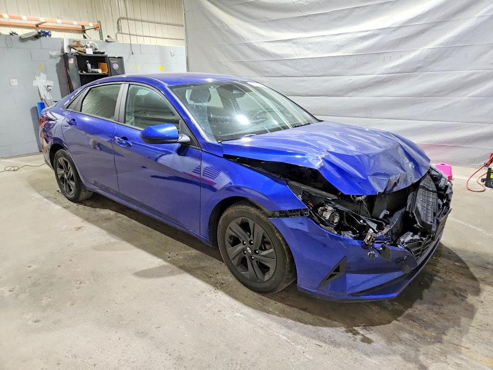 2023 HYUNDAI ELANTRA SEL 4