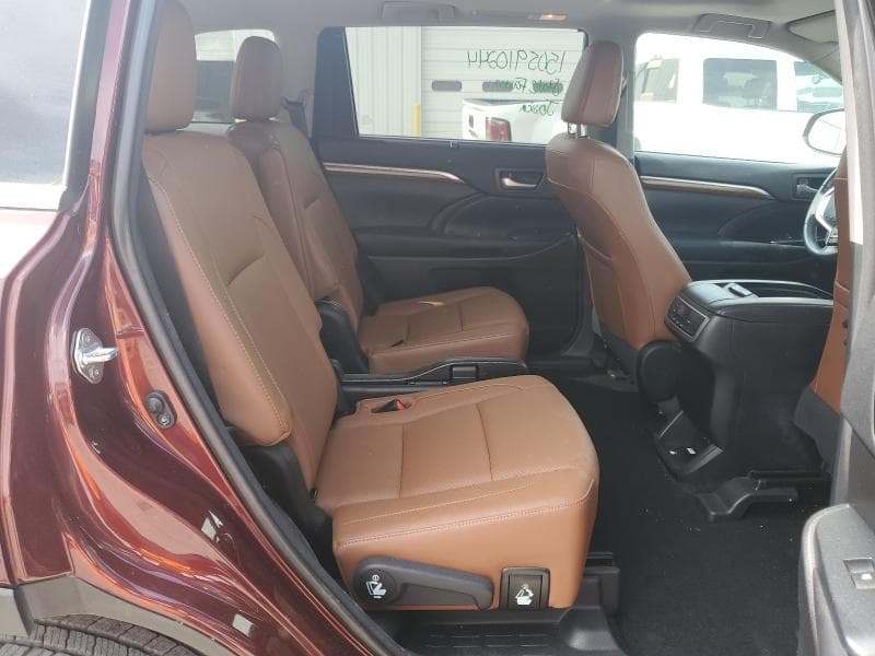 2017 TOYOTA HIGHLANDER LIMITED 11