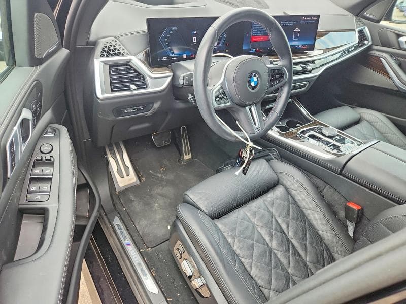 2025 BMW X5 M60I 8