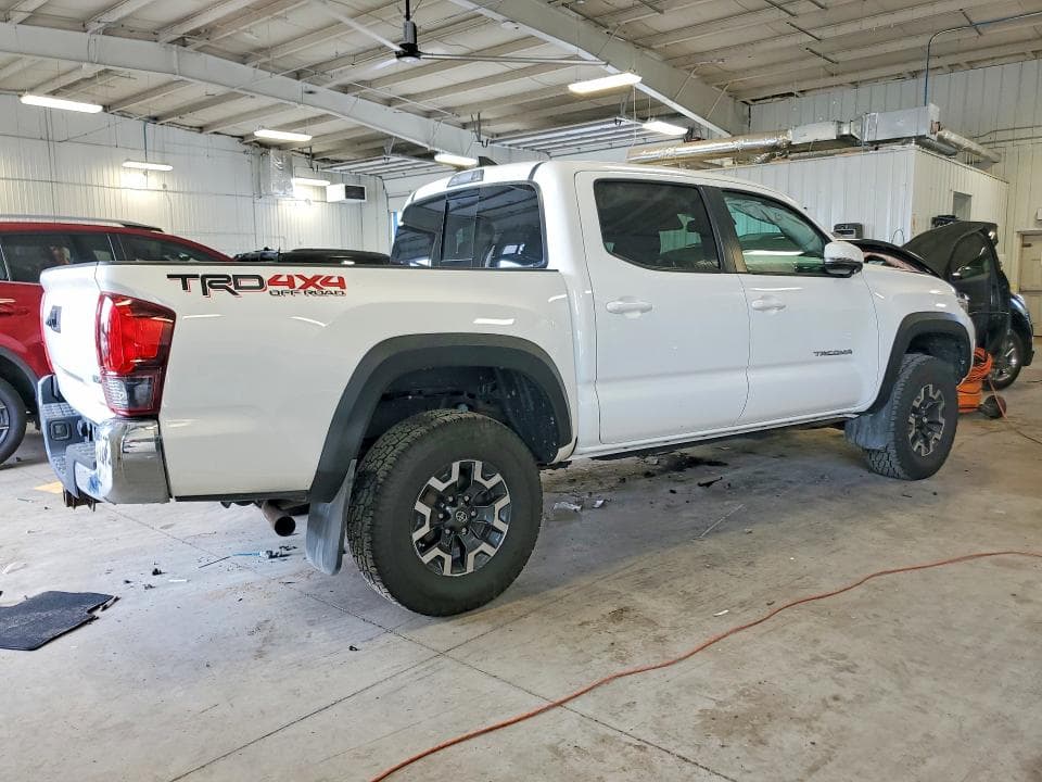 2019 TOYOTA TACOMA TRD OFF-ROAD 3