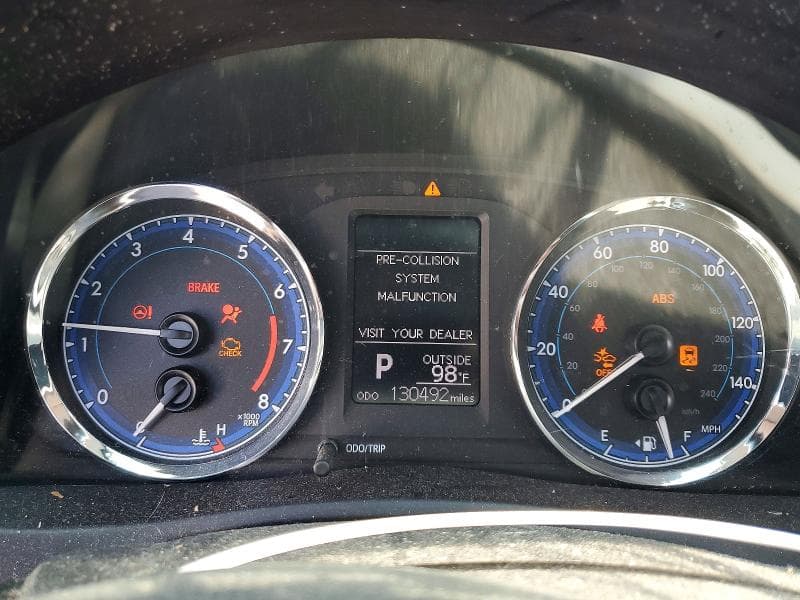 2018 TOYOTA COROLLA LE 9