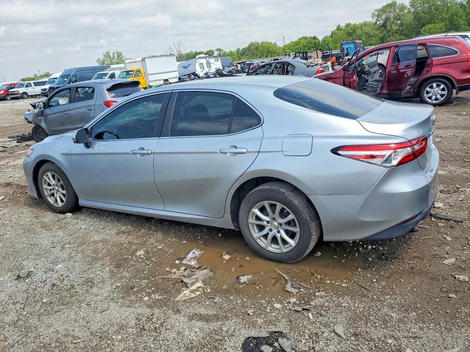 2018 TOYOTA CAMRY LE 2