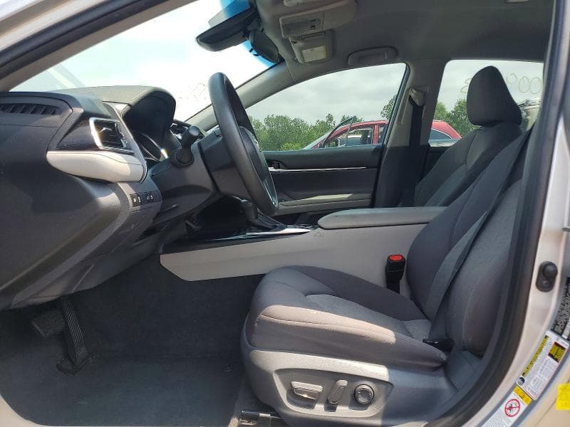 2018 TOYOTA CAMRY LE 7