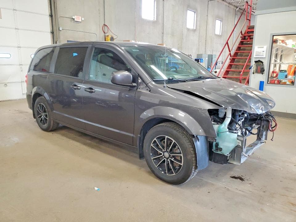 2018 DODGE GRAND CARAVAN SE 4
