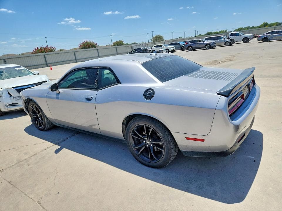 2017 DODGE CHALLENGER SXT 2