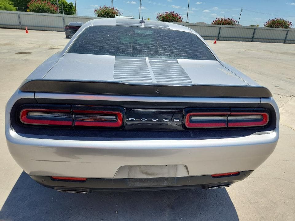 2017 DODGE CHALLENGER SXT 6