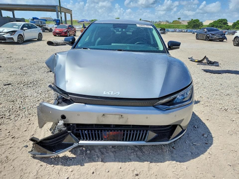 2023 KIA EV6 WIND 5