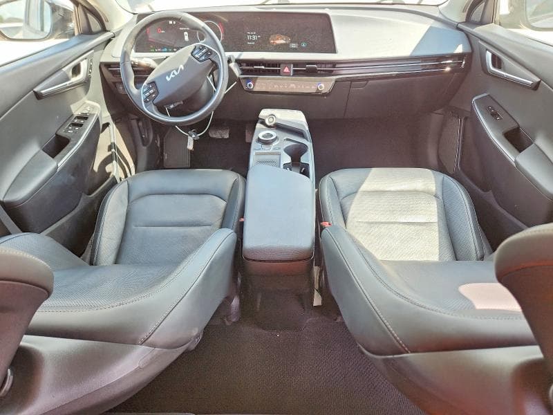 2023 KIA EV6 WIND 8