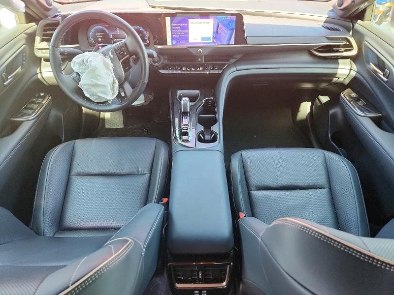 2024 TOYOTA CROWN PLATINUM 8