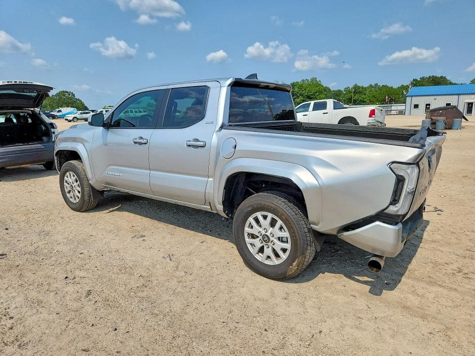 2024 TOYOTA TACOMA SR5 2