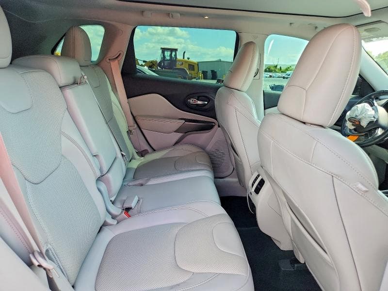 2020 JEEP CHEROKEE LIMITED 10