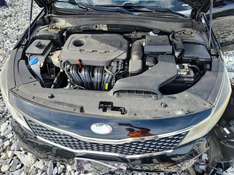 2018 KIA OPTIMA S 11