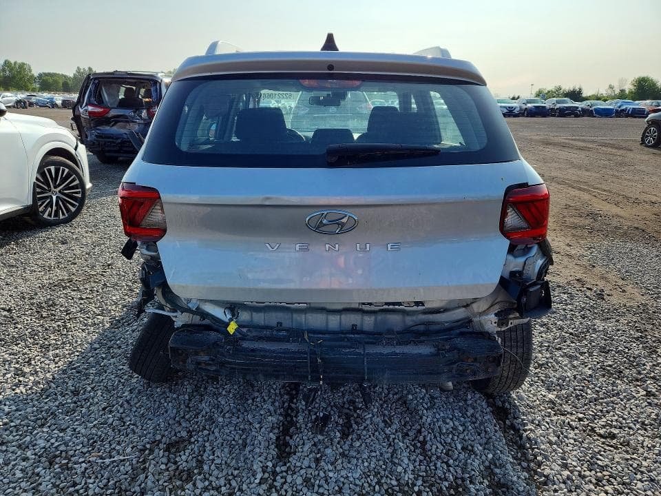 2022 HYUNDAI VENUE 6