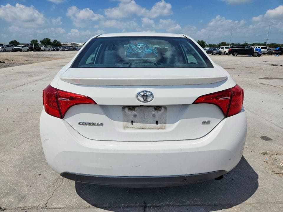 2017 TOYOTA COROLLA SE 6