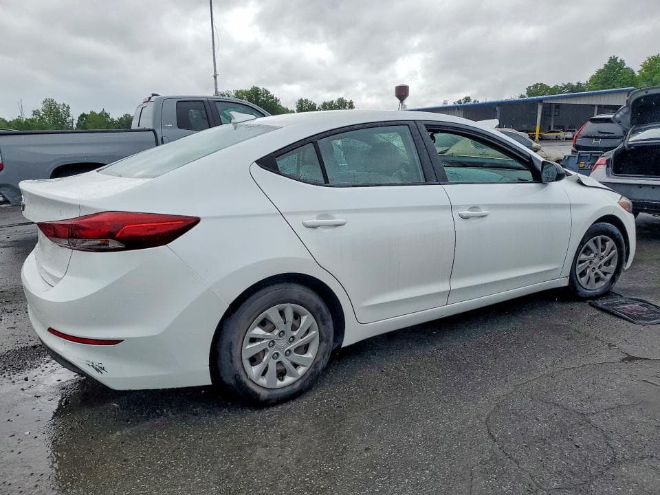 2017 HYUNDAI ELANTRA SE 3
