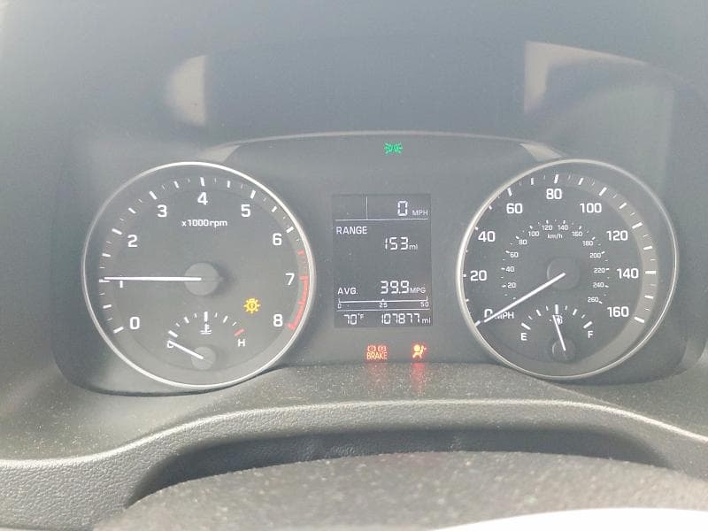 2017 HYUNDAI ELANTRA SE 9